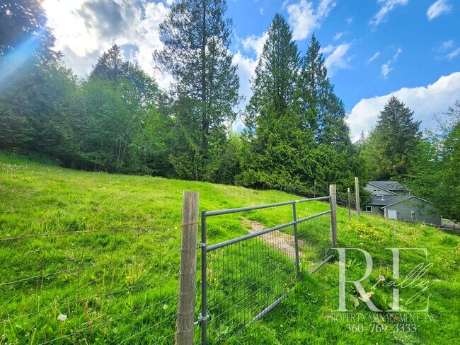 Building Photo - Forest-Edged Retreat with Pasture Access –...