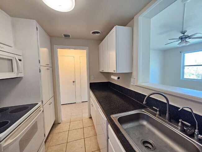 Building Photo - Satellite Beach Salt Life