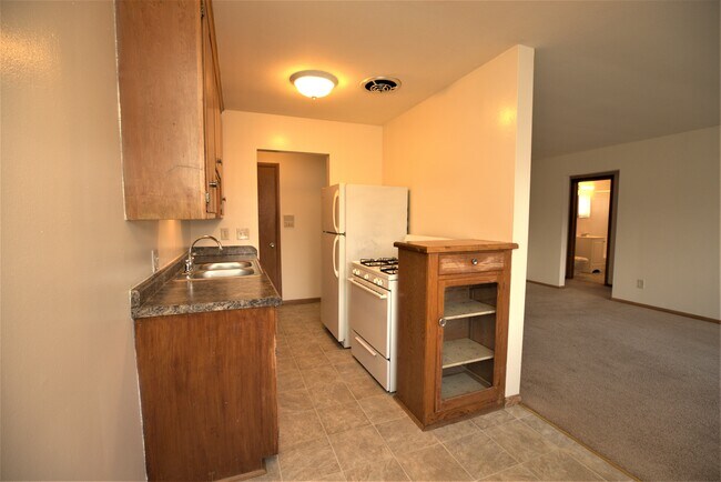 Building Photo - Pleasant Ave Apartments