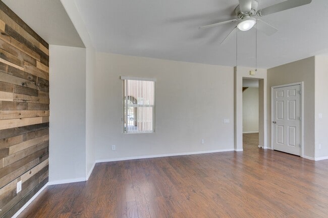 Building Photo - Large home near Aliante*Close to area schools and shopping centers*