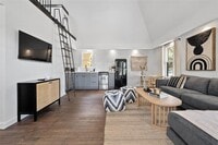 Building Photo - 1507 Drake Ave