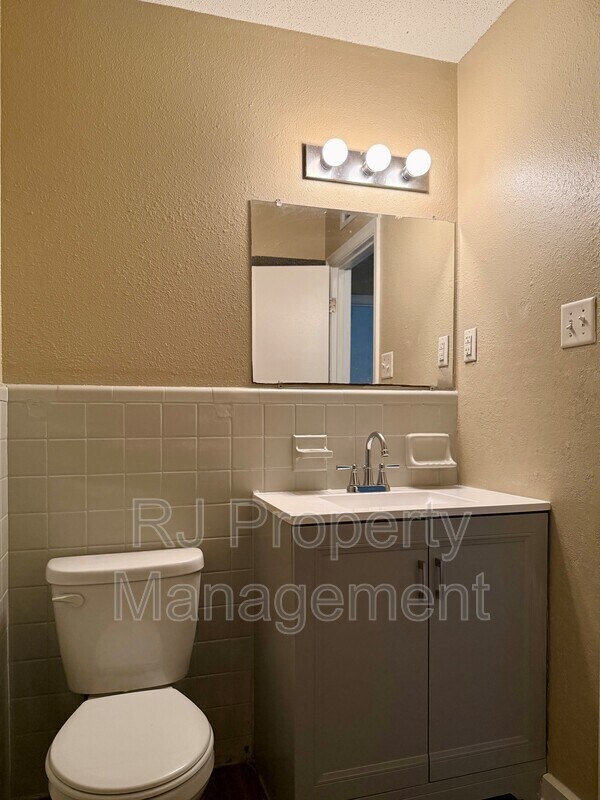 Building Photo - 3458 Sophia St