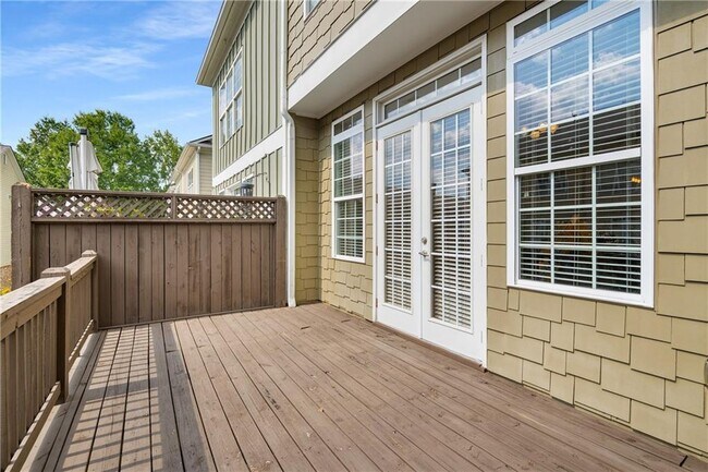 Building Photo - 1420 Briarhaven Trail