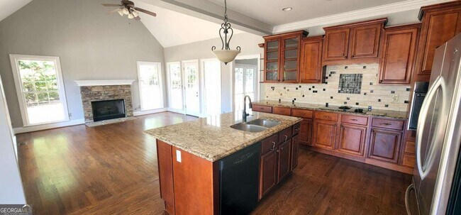 Building Photo - 105 Cartier Ct