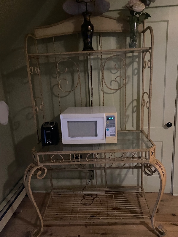 Building Photo - 209 Academy St