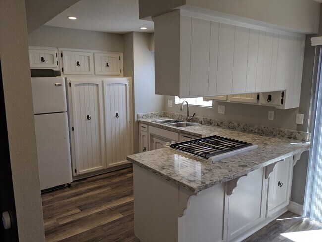 Building Photo - 2116 Fairchild Way