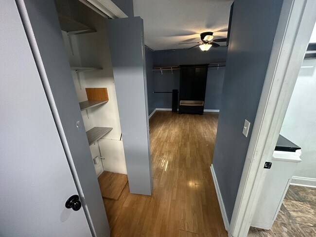 Building Photo - 510 Layne St