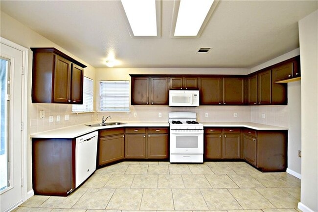 Building Photo - 618 Horizon Trail