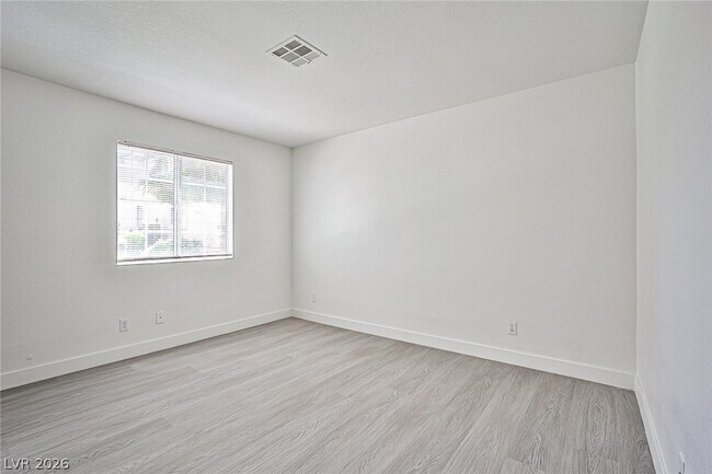 Building Photo - 8410 Eldora Ave