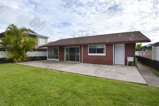 Building Photo - 3BR / 2Bath / 4Pkg - Home in Mililani!
