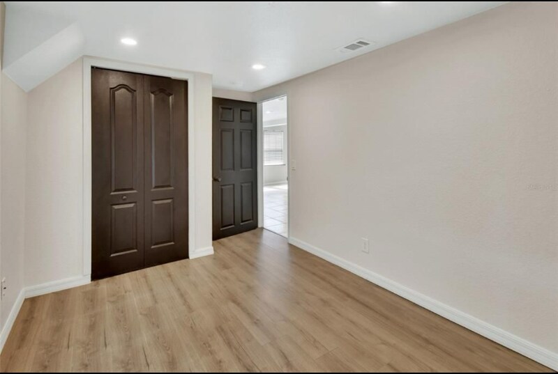 Building Photo - 506 N Stone St