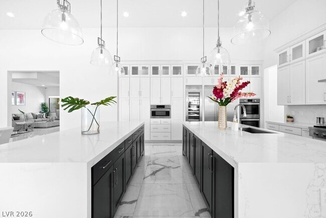 Building Photo - 4315 N Dapple Gray Rd