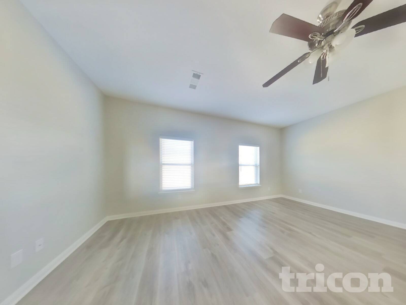 Building Photo - 5300 Persimmon Dr