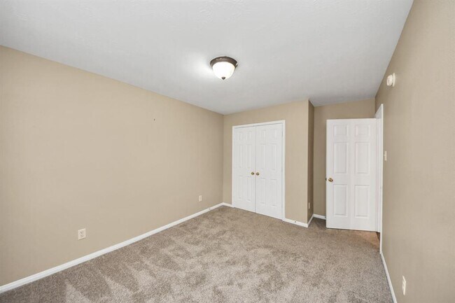 Building Photo - 1603 Martin Lake Dr