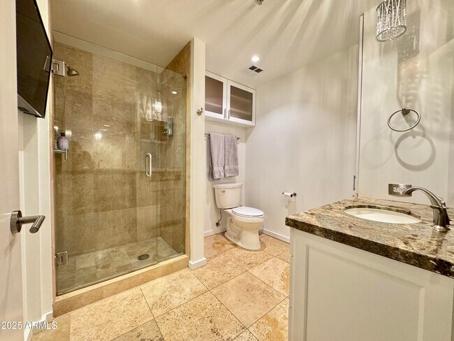 Building Photo - 7141 E Rancho Vista Dr
