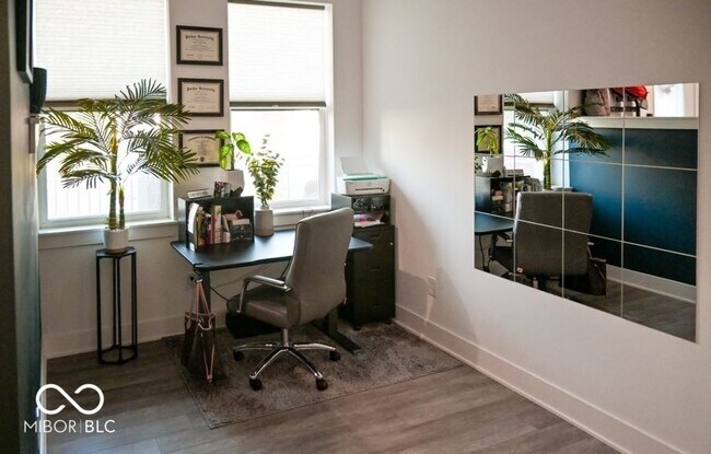 Building Photo - 1722 Alvord St