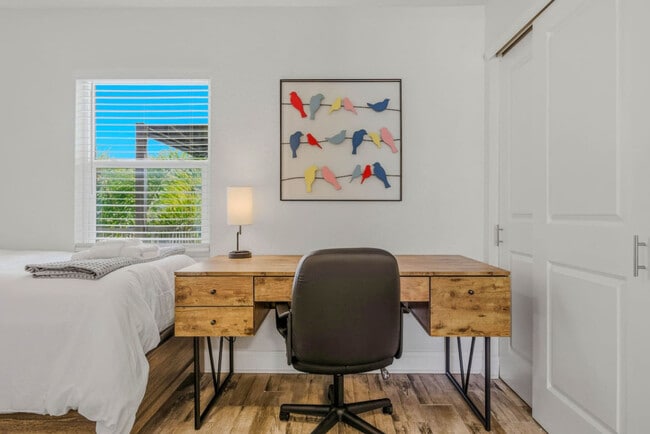 Building Photo - 3909 W Cleveland St