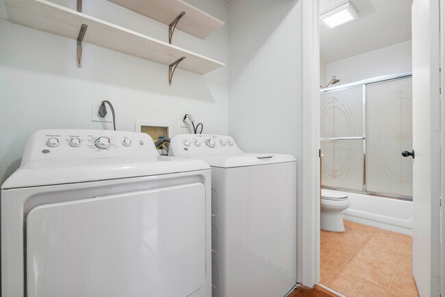 Building Photo - 10240 Boca Bend W