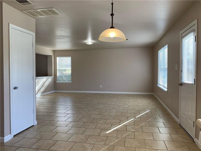 Building Photo - 161 Peppergrass Cove