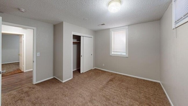 Building Photo - 502 N 26th St