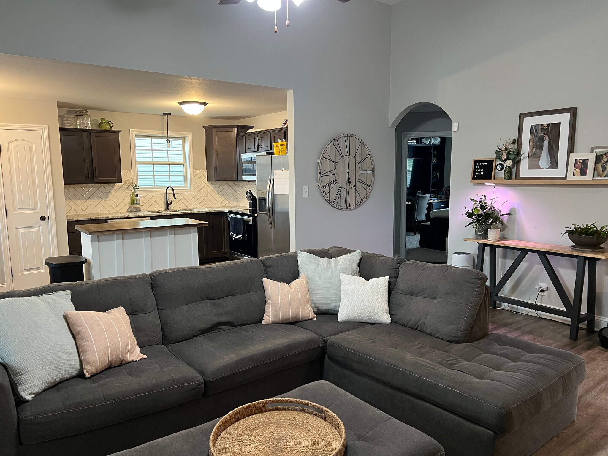 wonderful space for entertaining guests - 2053 Jackie Lorraine Dr