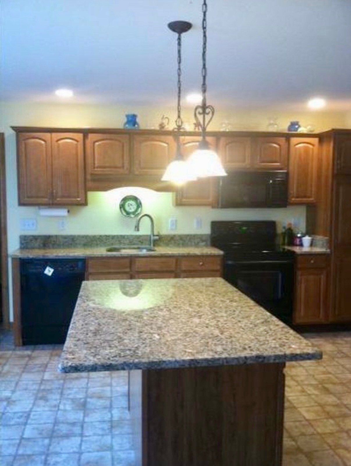 Building Photo - 24614 Raven Rock Rd