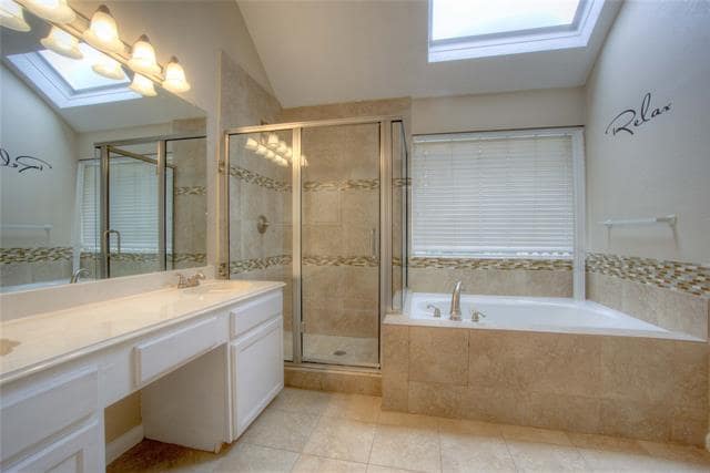 Building Photo - 4221 Crestedge Dr