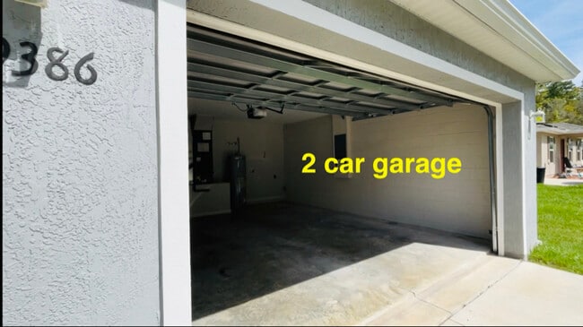 Building Photo - 9386 N Ashbury Dr