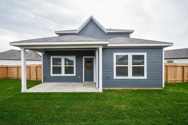 Building Photo - 4007 Crowning Ct