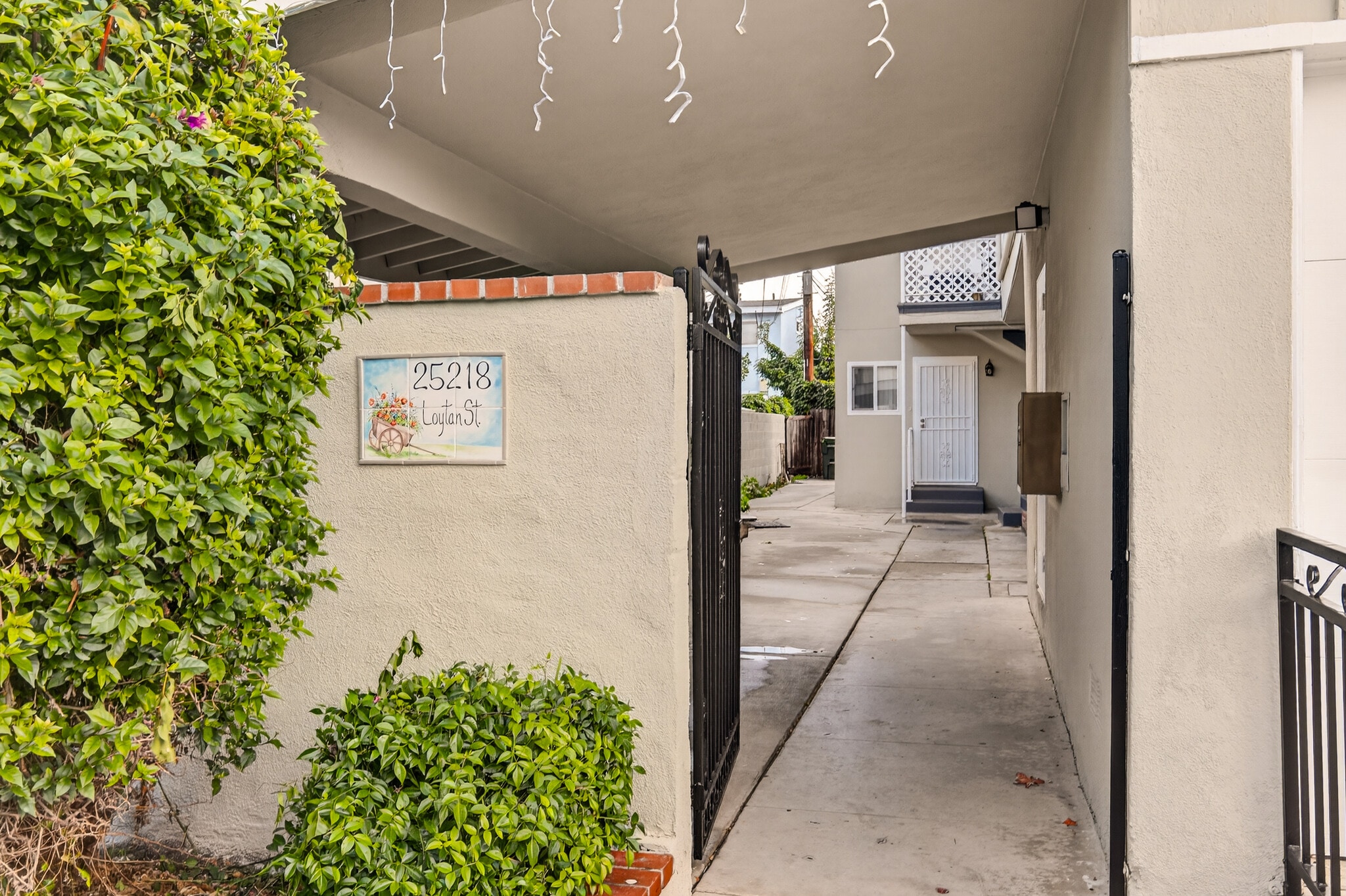 Building Photo - 25218 Loytan St