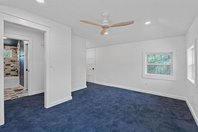Building Photo - 5001 Serrano Trail