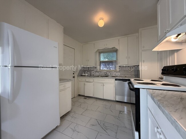 Building Photo - 1300 NW 83rd St