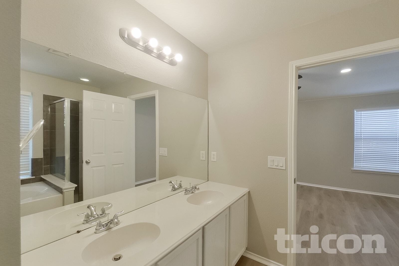 Building Photo - 206 Bison Meadow Dr