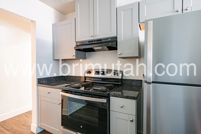 Building Photo - 1189-1191 S 1100 E