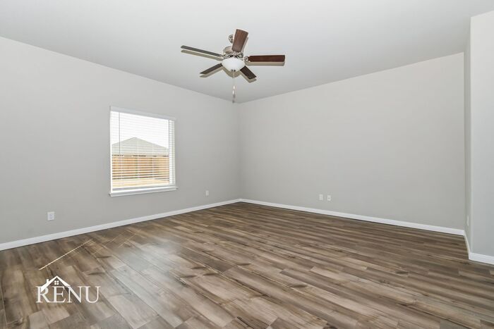 Building Photo - 1613 Maroon Dr