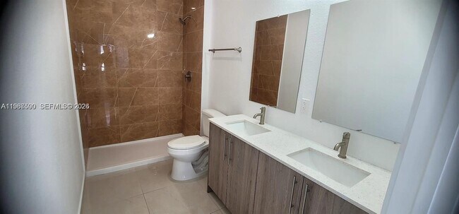 Building Photo - 110 NW 11th Ct