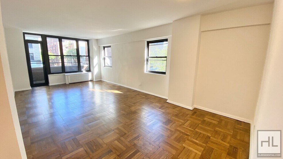 Primary Photo - EAST 35 STREET