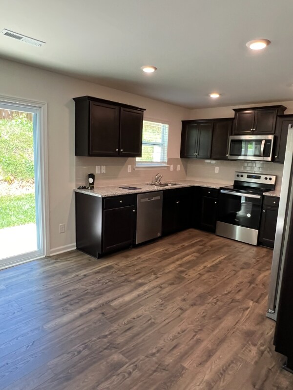 Building Photo - 23 Virginia Cmns Dr