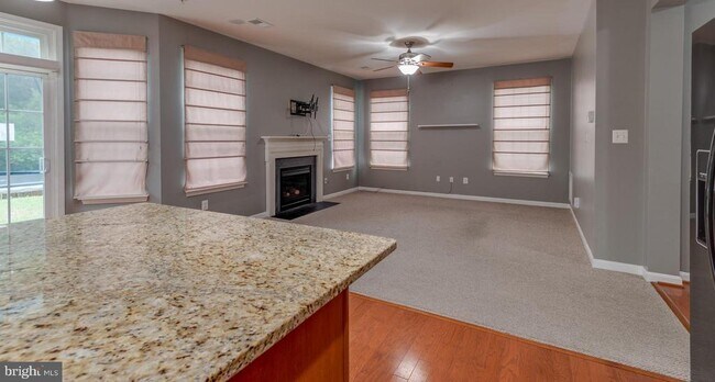 Building Photo - 44241 Beaver Creek Dr