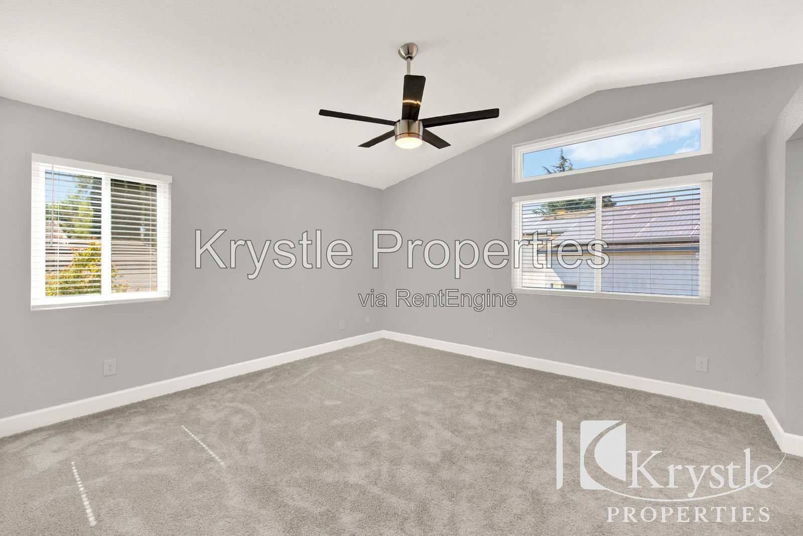 Building Photo - 824 Cedarcrest Dr