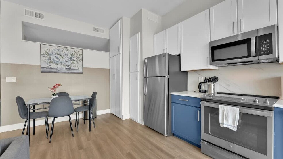 Building Photo - 2901 Indiana St