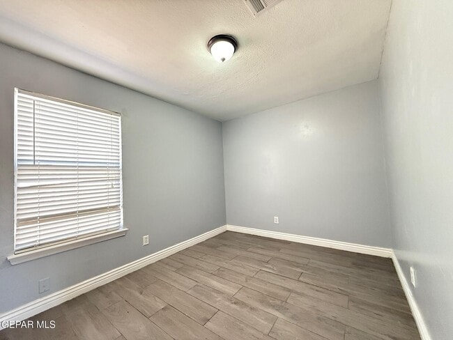 Building Photo - 12309 Tierra Inca Dr