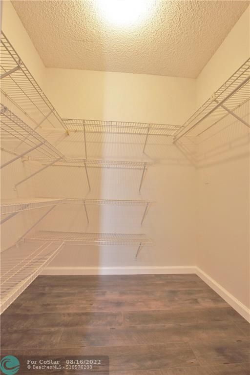 Building Photo - 10134 Boca Woods Ln