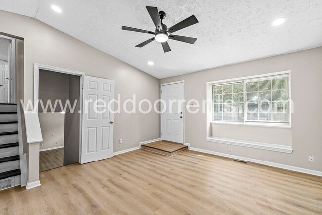 Building Photo - Spacious 4-Bedroom Home in Franklin Township