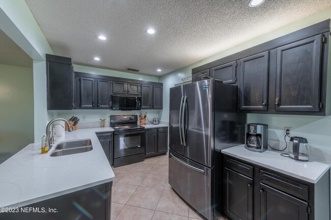 Building Photo - 2746 Grayton Ct