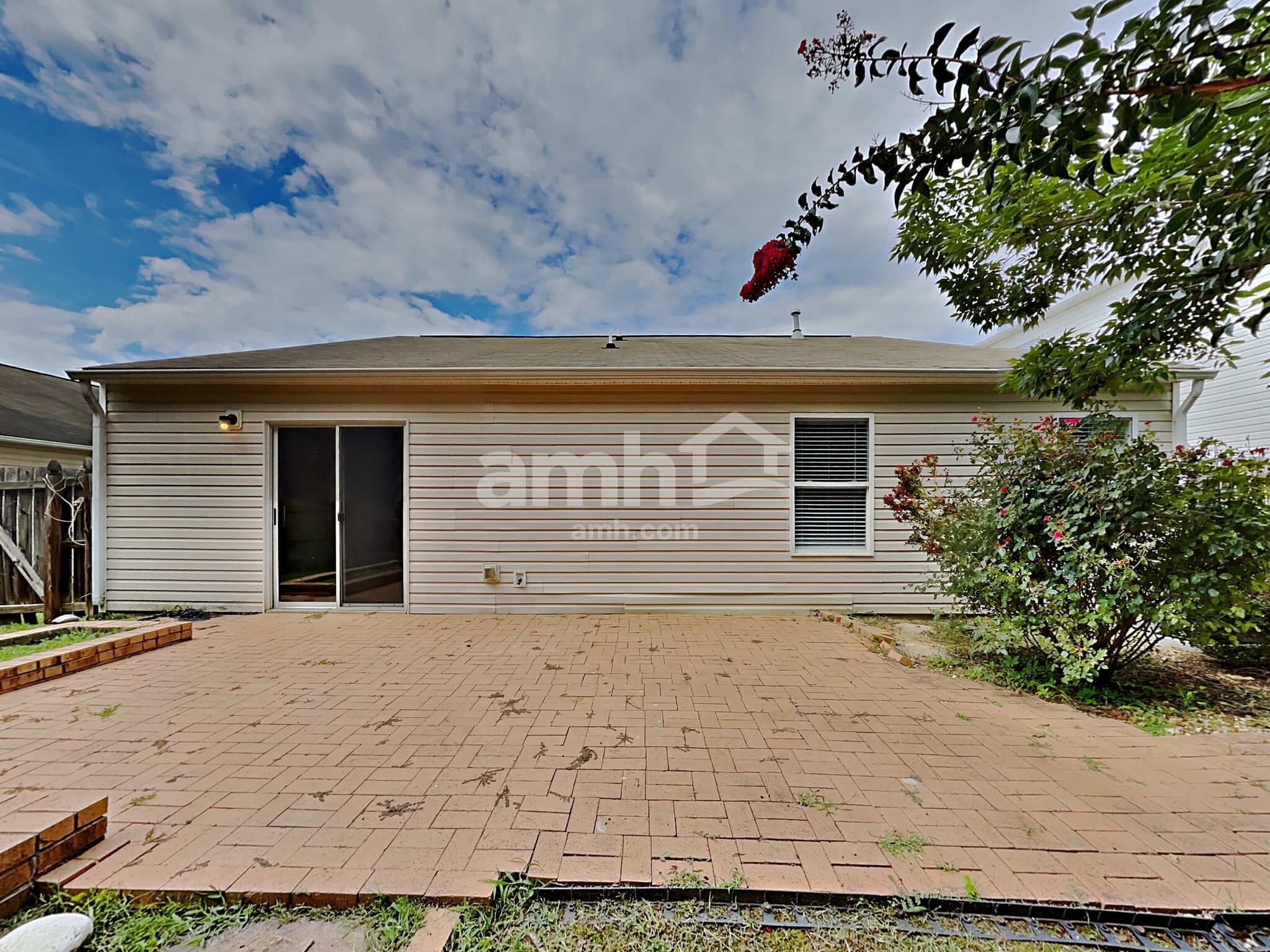 Building Photo - 8117 Rosberg Ln