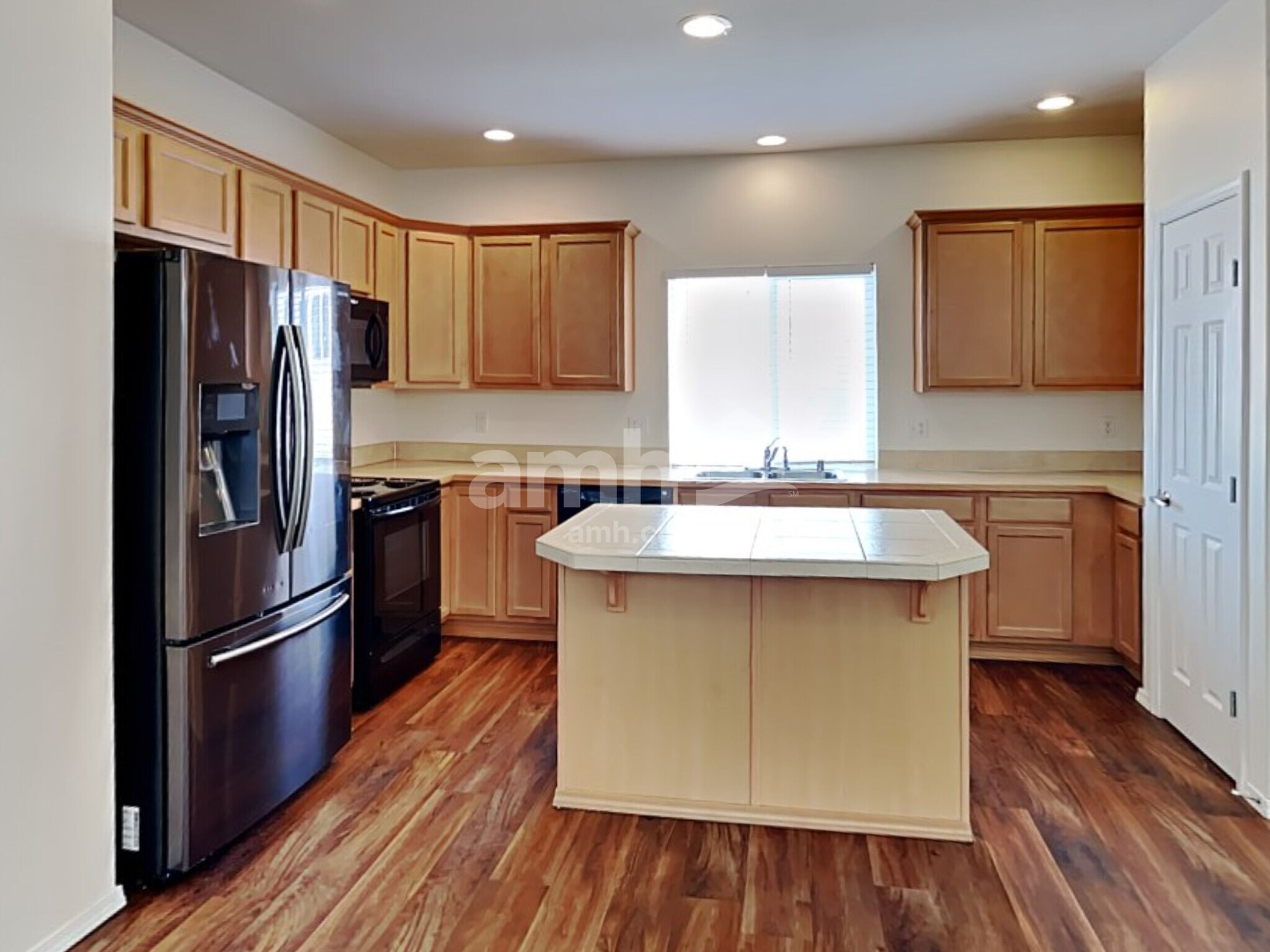 Building Photo - 1639 182nd St E