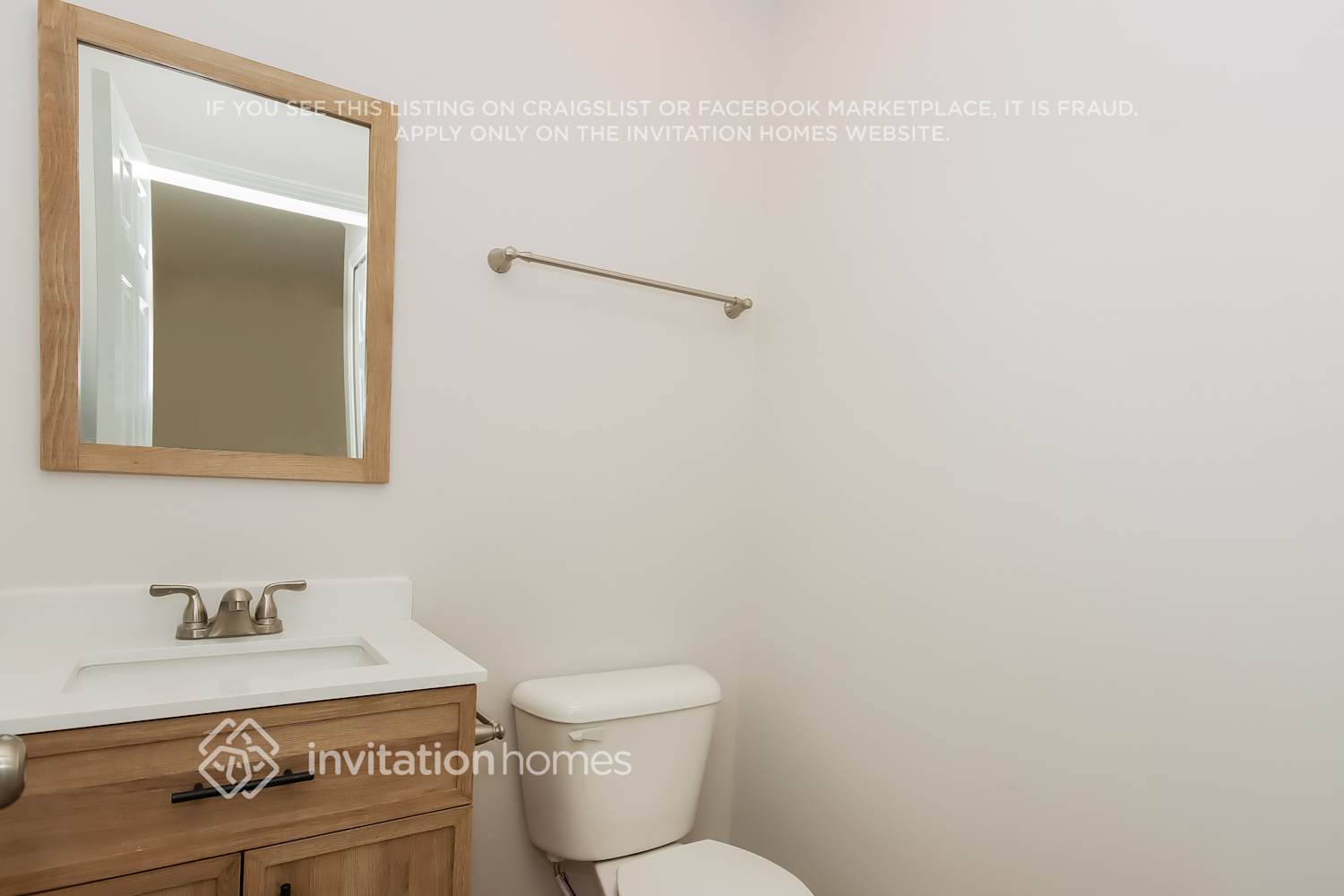 Building Photo - 849 Willow Creek Dr