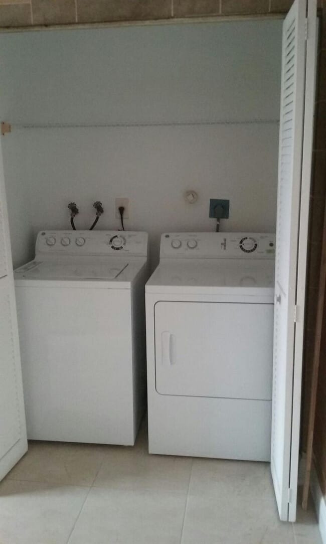 Building Photo - 3635 NW 82nd Ave