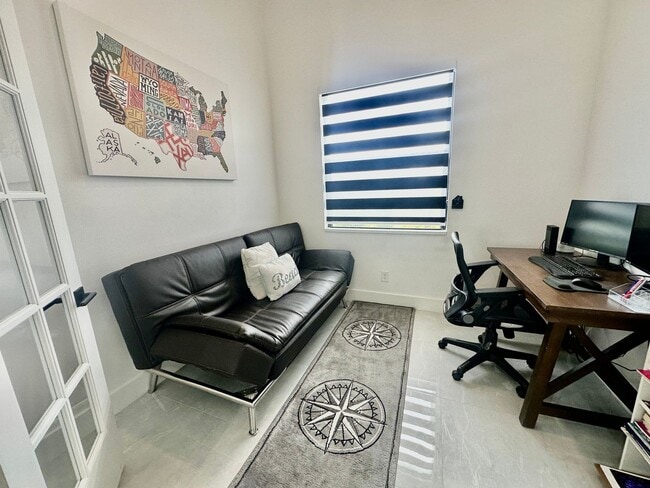 Building Photo - Fully Furnished Annual Rental- 3 Bedroom 2...
